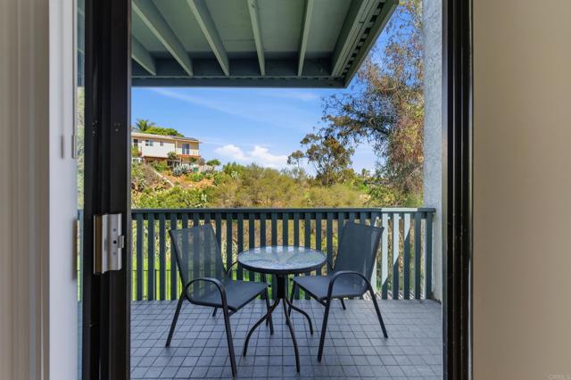 Detail Gallery Image 8 of 32 For 4950 Lantana Dr #6,  San Diego,  CA 92105 - 2 Beds | 2 Baths