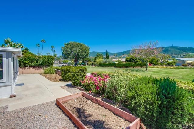 Detail Gallery Image 17 of 29 For 1553 La Casita Dr, San Marcos,  CA 92078 - 2 Beds | 2 Baths