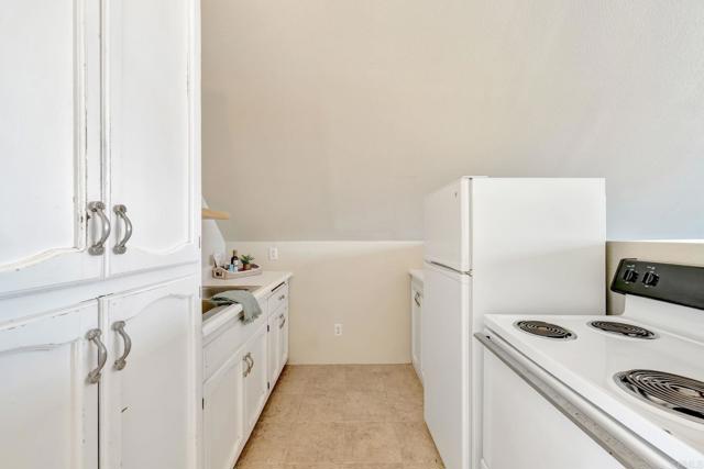 Detail Gallery Image 23 of 30 For 2229 Crest Dr, El Cajon,  CA 92021 - 4 Beds | 3/1 Baths