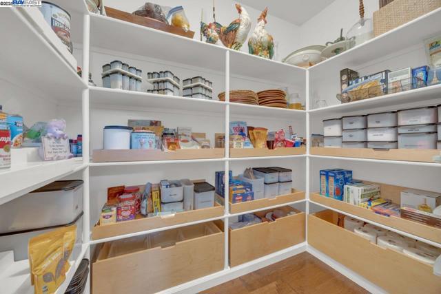 Image 21 of 57 For 7193 Rosecliff Ct