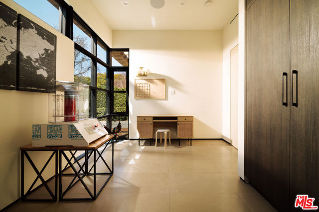 366 Huntley Drive, West Hollywood CA: https://media.crmls.org/mediaz/ebb38832-ba8e-4450-9fc1-a807be9b063a.jpg
