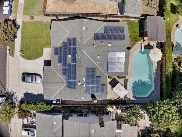 7310 Orchard Drive, Gilroy CA: https://media.crmls.org/mediaz/ebb5f070-843b-4e6a-9166-d5ea92f4b634.jpg
