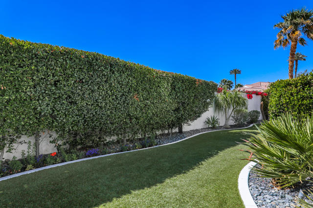 80360 Via Valerosa, La Quinta CA: https://media.crmls.org/mediaz/ebb602d4-da07-4b41-9aa9-8bd2d520f5cc.jpg