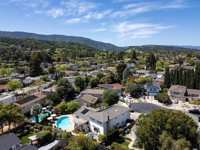 6128 Corte De La Reina, San Jose CA: https://media.crmls.org/mediaz/ebb60dc7-7560-406a-ab4a-6cce37a99487.jpg