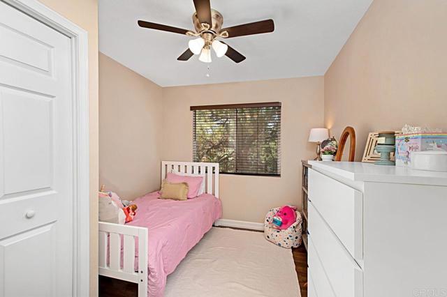 Image 17 of 39 For 8025 Lilac Lane