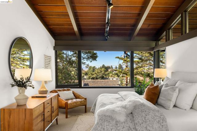 Image 25 of 52 For 85 El Camino Real