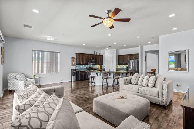 85115 Stazzano Place, Indio CA: https://media.crmls.org/mediaz/ebb89973-5b17-4774-8658-1e61fad2f797.jpg