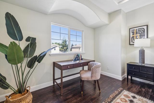 5588 Cedar Garden Court, San Jose CA: https://media.crmls.org/mediaz/ebb912c5-06a8-4f93-8b74-807ecd4f6eef.jpg