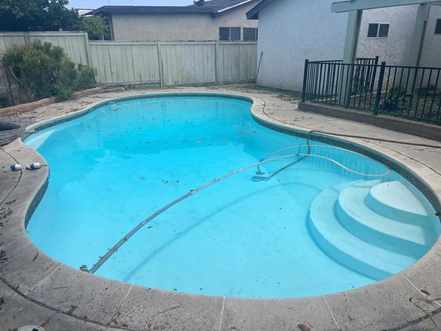 Image 4 of 5 For 8824 Calliandra Rd.
