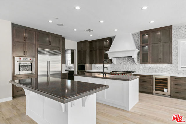 20517 W Deer Grass Court, Porter Ranch CA: https://media.crmls.org/mediaz/ebba9cd7-b96c-442e-b4e7-9eb672deed65.jpg