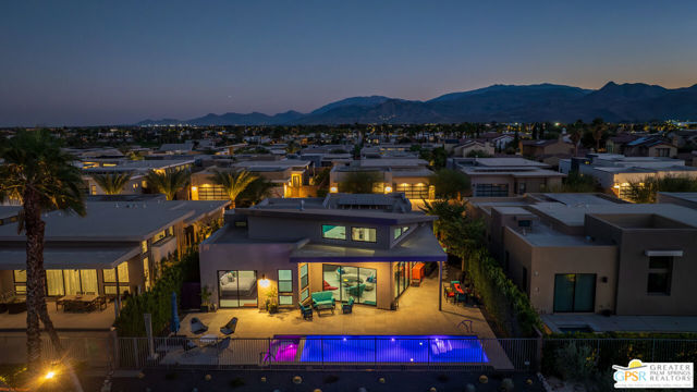 4321 Lumina Way, Palm Springs CA: https://media.crmls.org/mediaz/ebbc04db-efb0-4722-895b-4315c0ec915b.jpg