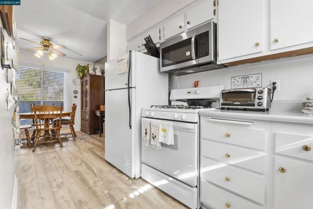 Image 4 of 31 For 1155 Kenwal Road  D