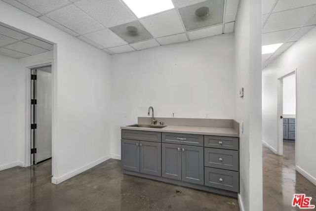  Commercial for Sale in Beverly Hills, California