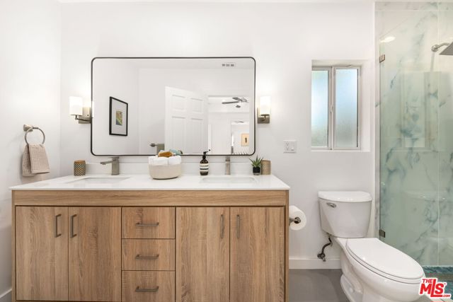 4313 Wilkinson Avenue, Studio City CA: https://media.crmls.org/mediaz/ebbe0ac8-8432-41e9-a222-6840b0522979.jpg