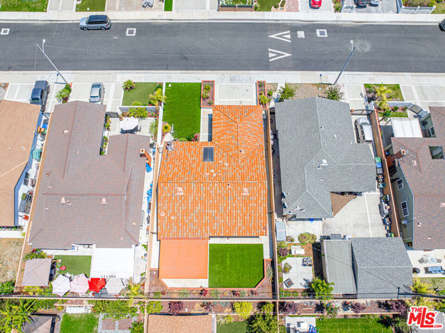 24613 Neptune Avenue, Carson CA: https://media.crmls.org/mediaz/ebbe2a9d-e291-4edf-b9a9-6102349d2b2a.jpg