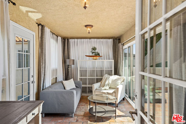 161 Apache, Topanga CA: https://media.crmls.org/mediaz/ebc0abe9-fc8b-4b7e-897e-74d4c47ddec3.jpg