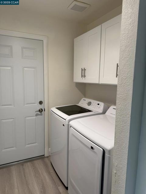 797 Orinda Ct, Fairfield CA: https://media.crmls.org/mediaz/ebc0f413-a1e5-408d-8056-831522f25558.jpg