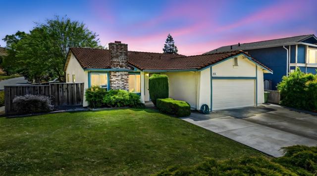 93 Barnes Lane, Fremont CA: https://media.crmls.org/mediaz/ebc4f5f0-eca3-4d87-be10-4b564635238b.jpg