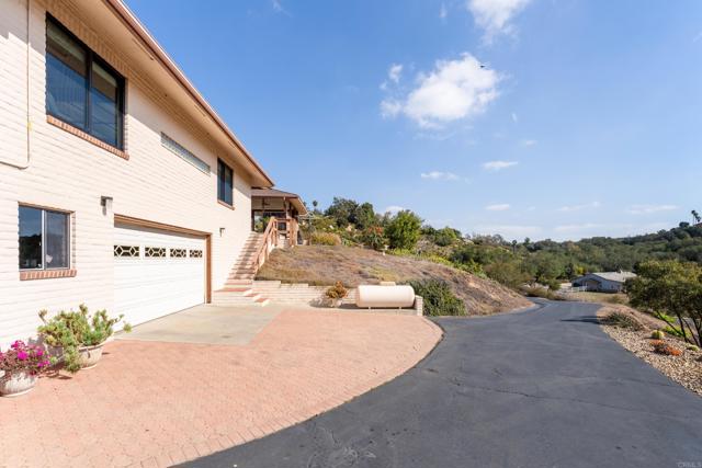 Home for Sale in Ramona