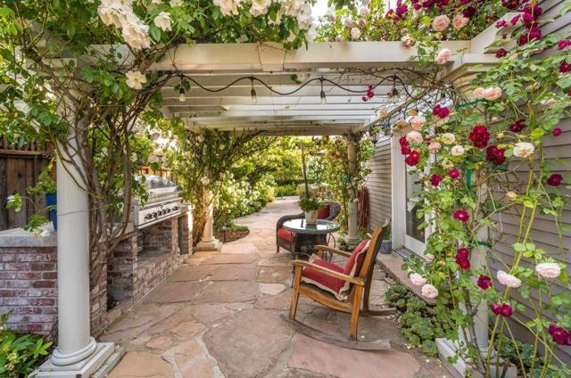 2720 Miranda Avenue, Alamo CA: https://media.crmls.org/mediaz/ebc69430-32ab-4d2e-950c-b96663238460.jpg
