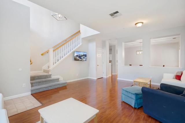 7445 Brigadoon Way, Dublin CA: https://media.crmls.org/mediaz/ebc7a5b0-72be-4027-bae6-cfbc3ca9c96c.jpg