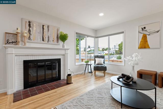 13608 Doolittle, San Leandro CA: https://media.crmls.org/mediaz/ebc89d41-231e-4c76-a4e2-e5cc653d5f35.jpg