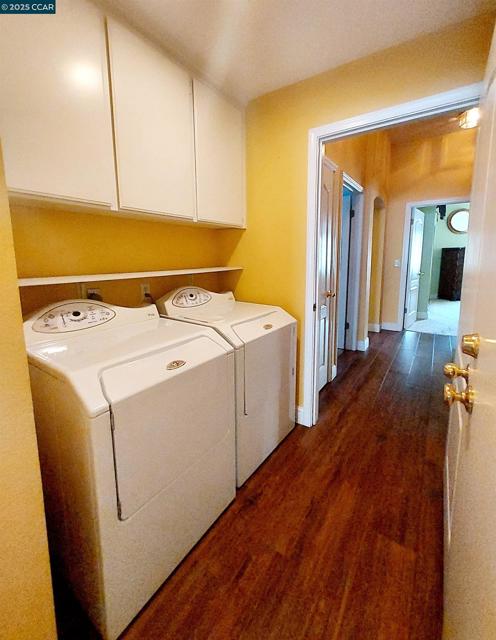 3080 Casadero Ct, Pleasanton CA: https://media.crmls.org/mediaz/ebc8a4e6-a33b-4c1a-81eb-8f6de7b9628a.jpg