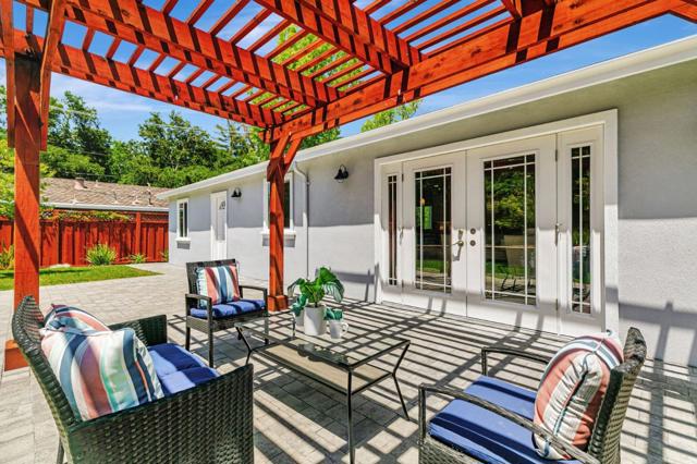 1580 Alameda De Las Pulgas, Redwood City CA: https://media.crmls.org/mediaz/ebc906e0-f22a-45b2-b1d8-338ab02da75a.jpg
