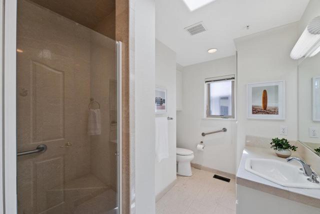 940 W Cliff Drive, Santa Cruz CA: https://media.crmls.org/mediaz/ebc915c2-508b-4b66-b0a6-54a5deec406e.jpg