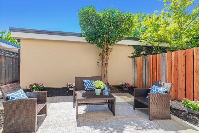 7082 Indian Wells Court, San Jose CA: https://media.crmls.org/mediaz/ebc9e533-905d-4781-8f09-dd263d7a0a95.jpg