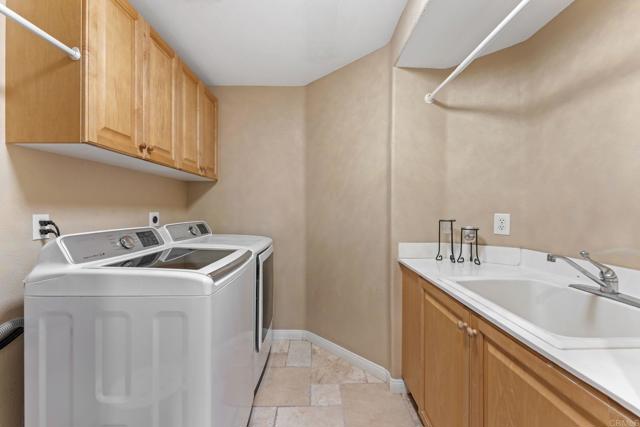 Detail Gallery Image 48 of 73 For 12204 Briar Knoll Way, San Diego,  CA 92128 - 5 Beds | 3 Baths