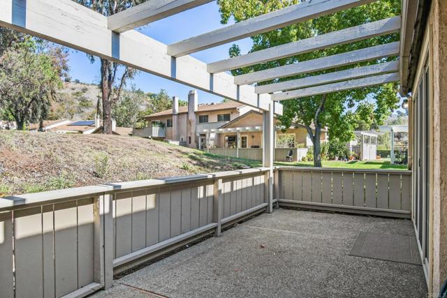 Detail Gallery Image 32 of 40 For 5667 Adobe Falls Rd #C,  San Diego,  CA 92120 - 2 Beds | 2 Baths