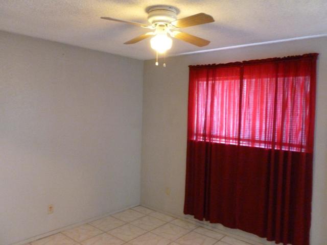 460 SE Jeremy Court, Oakdale CA: https://media.crmls.org/mediaz/ebcb2541-50aa-48ef-a929-7c40e5cee7fb.jpg