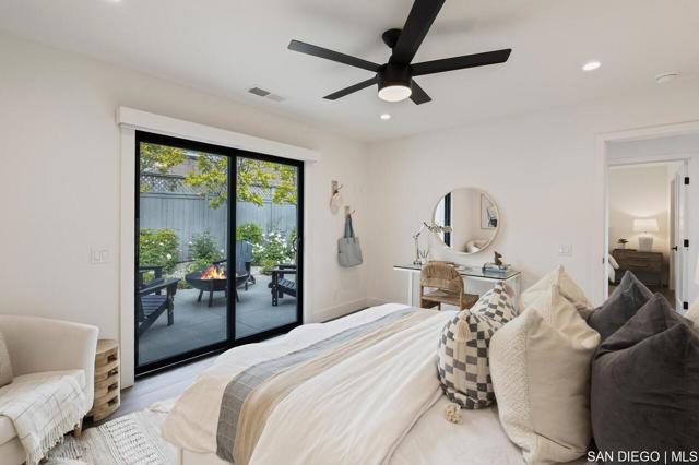 1170 Chinquapin AVE, Carlsbad CA: https://media.crmls.org/mediaz/ebcc4d2b-0652-4637-b89a-89181febd46e.jpg