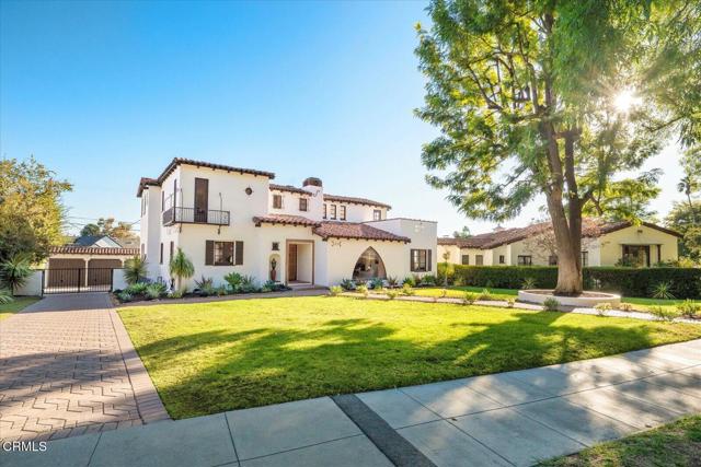 Detail Gallery Image 3 of 69 For 1110 E Mountain St, Glendale,  CA 91207 - 4 Beds | 3 Baths