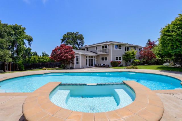 510 Oak Park Way, Redwood City CA: https://media.crmls.org/mediaz/ebcd4016-fe59-4254-821e-6f628755e776.jpg