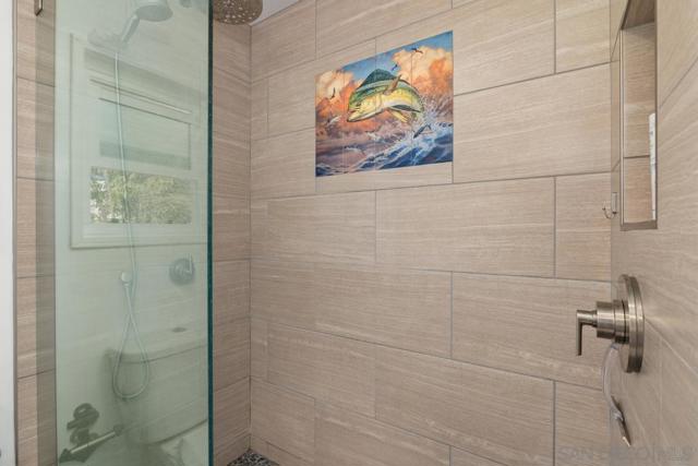 1549 N Vulcan Ave, Encinitas CA: https://media.crmls.org/mediaz/ebcd65b5-87bb-40a6-926e-8b2586e47ff7.jpg