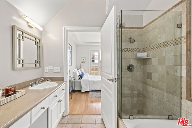 11680 Montana Avenue, Los Angeles CA: https://media.crmls.org/mediaz/ebce0d49-df69-47dc-a043-a53a1875976c.jpg