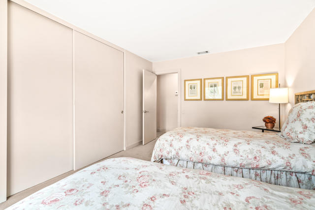 2305 E Sonora Road, Palm Springs CA: https://media.crmls.org/mediaz/ebcebf1a-058c-4882-8572-6cc441ec5583.jpg