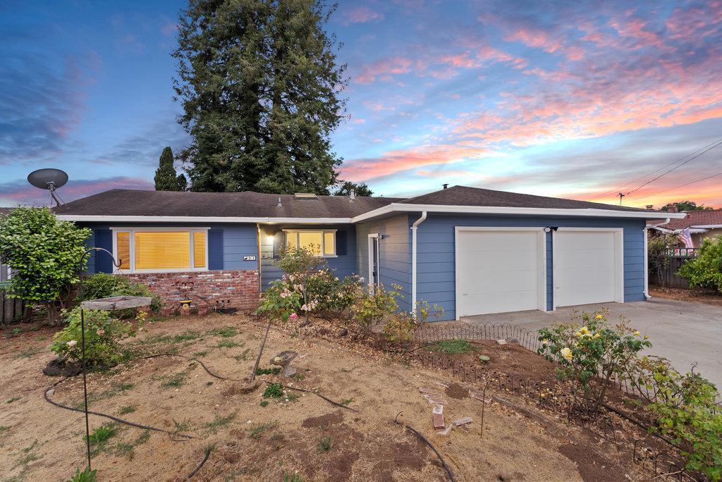 21 Karen Drive