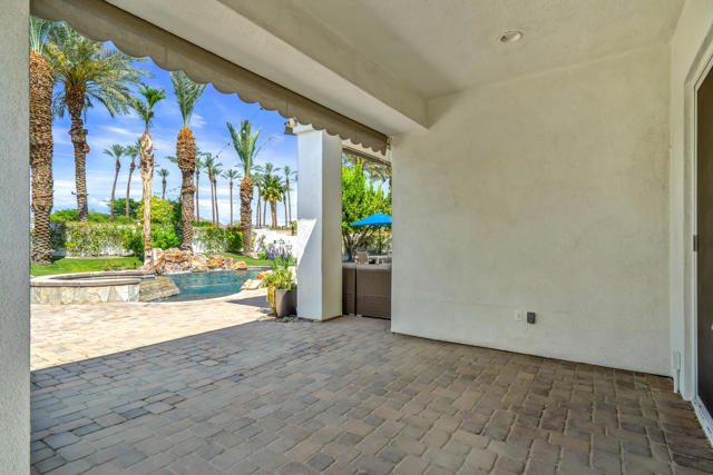 80030 Via Valerosa, La Quinta CA: https://media.crmls.org/mediaz/ebd06a7a-8903-49f9-82dc-71ede918e1c0.jpg