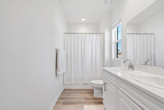 Detail Gallery Image 22 of 49 For 10427 Graphite St, Spring Valley,  CA 91977 - 3 Beds | 2/1 Baths