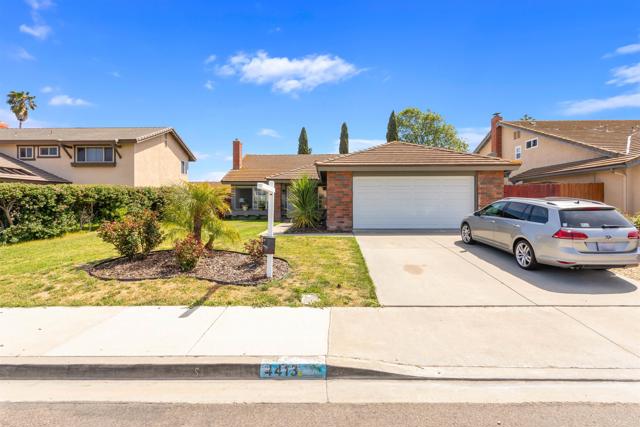 Detail Gallery Image 5 of 31 For 4413 Point Degada, Oceanside,  CA 92058 - 4 Beds | 2 Baths