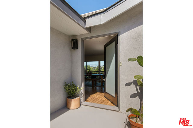 3921 Wawona Street, Los Angeles CA: https://media.crmls.org/mediaz/ebd13c69-756f-42a3-846c-2a07a0427c4f.jpg