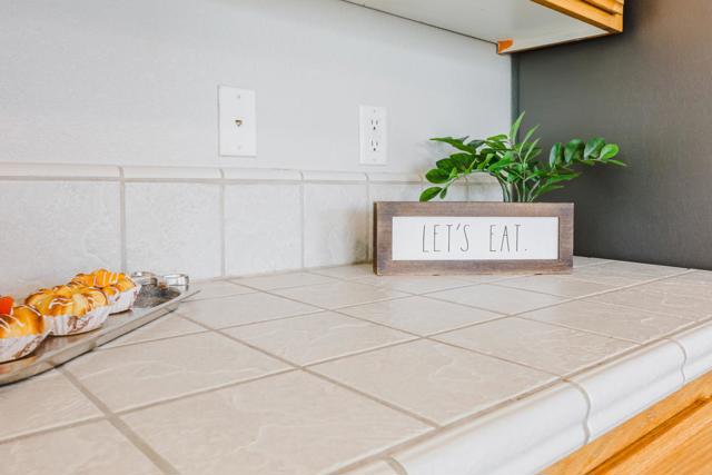 140 Johnson Street, Wheatland CA: https://media.crmls.org/mediaz/ebd28fad-5e86-41dc-8340-9759fedc5004.jpg