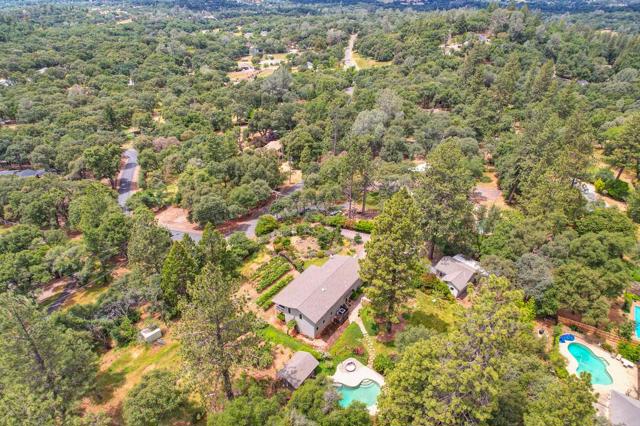 2640 Gayle Lane, Auburn CA: https://media.crmls.org/mediaz/ebd2c789-1136-4cda-a449-c5db80a48f47.jpg
