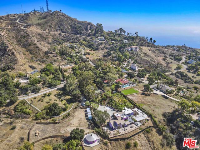 Drew Fenton | 231 Loma Metisse Road Malibu CA | MLS: 7475420