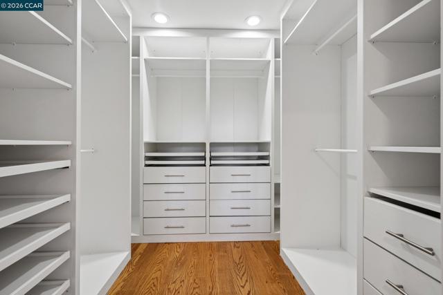 Image 35 of 49 For 1227 Alvarado Road