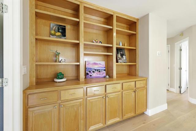 553 Lower Vintners Circle, Fremont CA: https://media.crmls.org/mediaz/ebd79249-7e4e-41d1-8355-a204d9e5b140.jpg