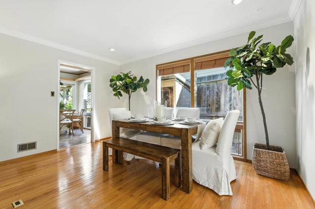 1627 El Verano Way, Belmont CA: https://media.crmls.org/mediaz/ebd7a4d0-93cd-4cc6-95b1-b59cdf851add.jpg
